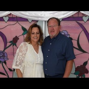 Meet your Posher, Mona